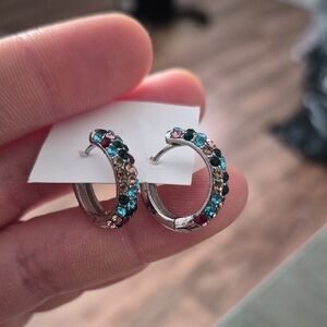 💙Multicolor Silver Tone Hypoallergenic Cz Crystal Hoop Earrings